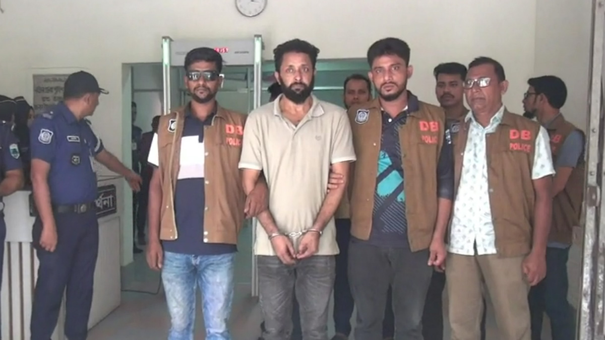 নাটোরের লালপুরে আওয়ামী লীগ নেতা মঞ্জুর হত্যার প্রধান আসামি গ্রেফতার