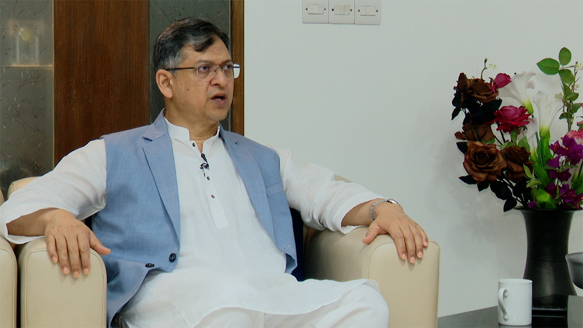 সম্মান রক্ষায় প্রধান উপদেষ্টাকে নিরপেক্ষ থাকতে হবে: সালাহউদ্দিন আহমদ