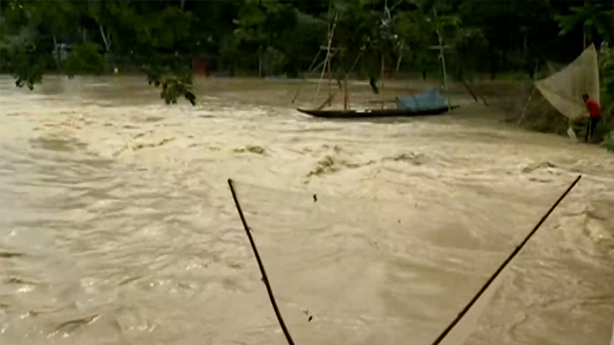 সিলেটের জকিগঞ্জে এখনও ঢুকছে পানি, পানিবন্দি অনেক পরিবার