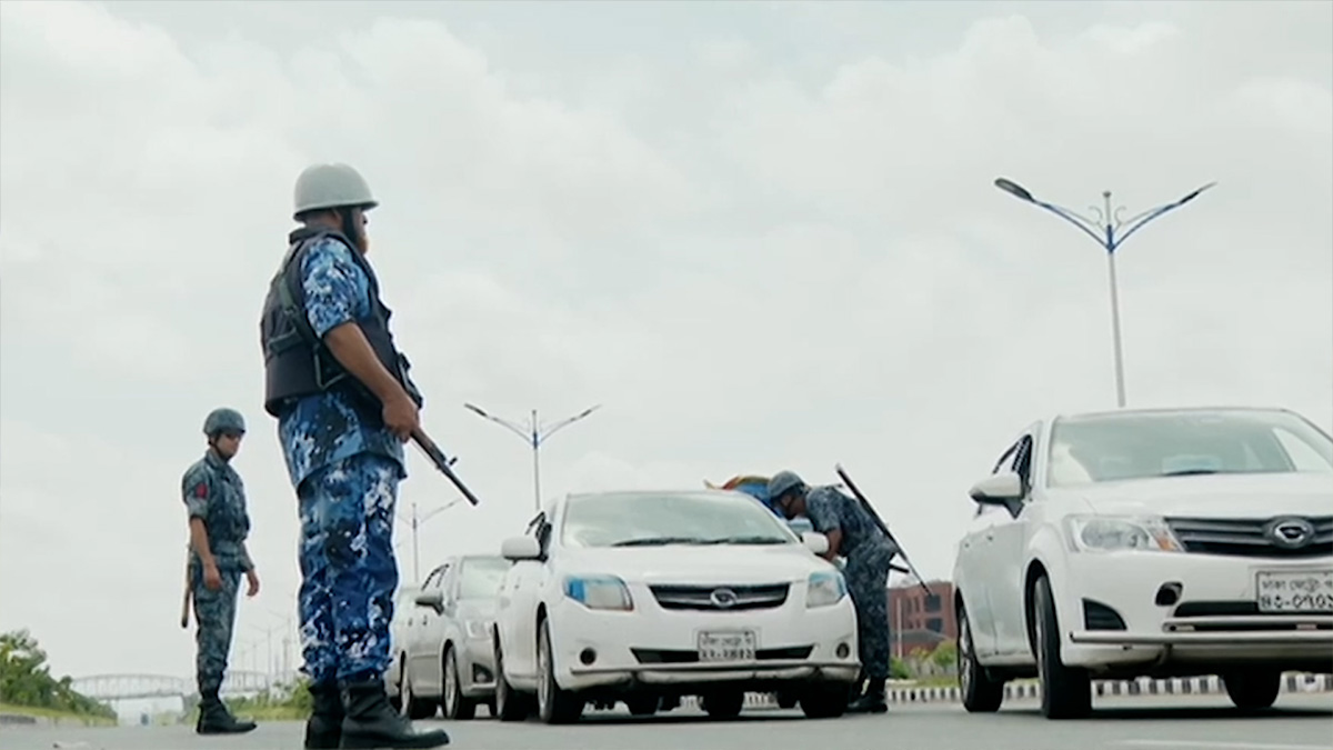 ২১ জুলাই ২০২৪: আদালতের রায়ের সঙ্গে অনির্দিষ্টকালের জন্য বাড়ানো হয় কারফিউ