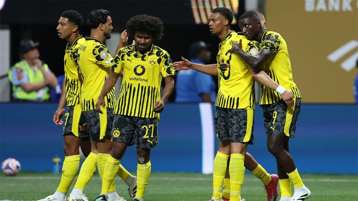 শেষ আটে উঠে রিয়ালকে পেলো ডর্টমুন্ড