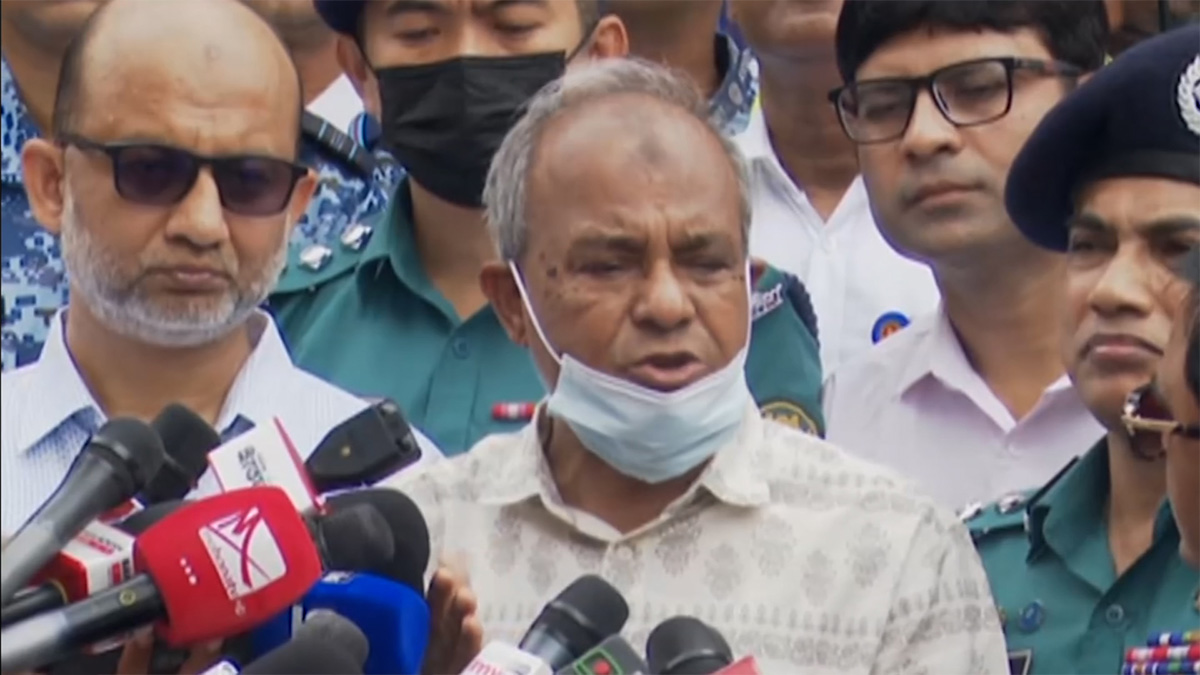 মালয়েশিয়া থেকে ফেরত আসা ৩ জন জঙ্গি নয়: স্বরাষ্ট্র উপদেষ্টা