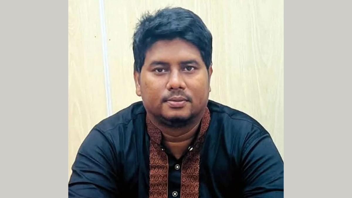 বহিষ্কৃত সেই যুবদল নেতাকে খুলনায় বাড়ির সামনে গুলি ও কুপিয়ে হত্যা