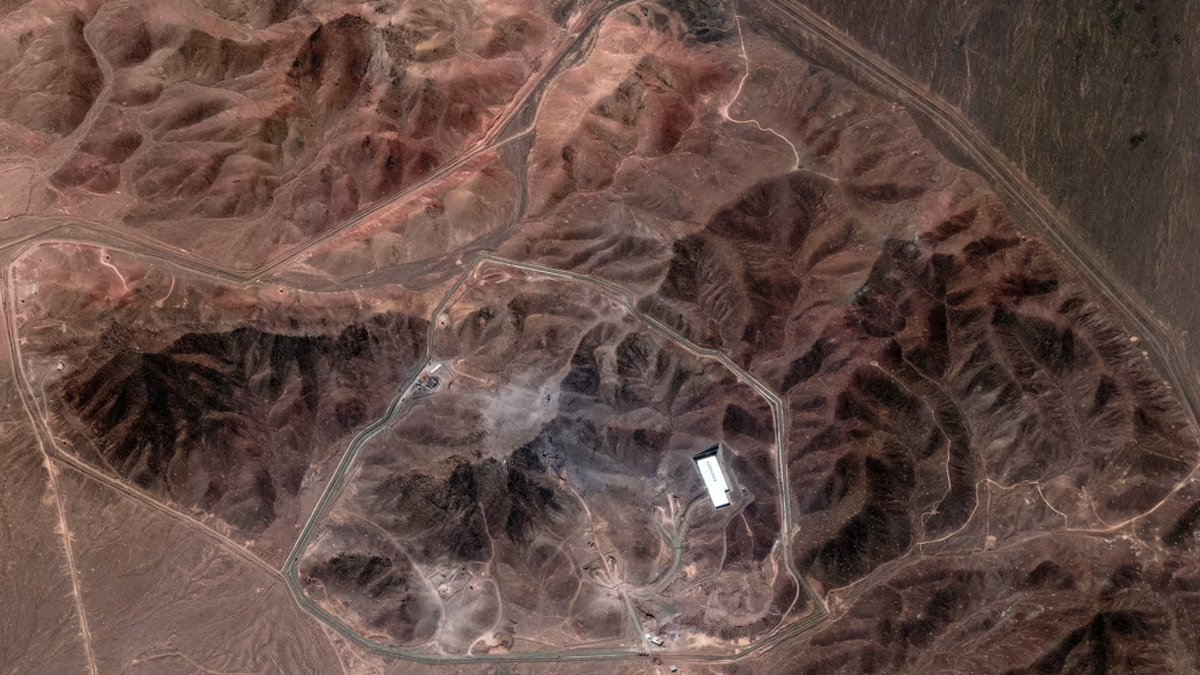 স্যাটেলাইট ইমেজে ইরানের ফোর্দো পারমাণবিক স্থাপনা সংস্কারে চলছে কাজ