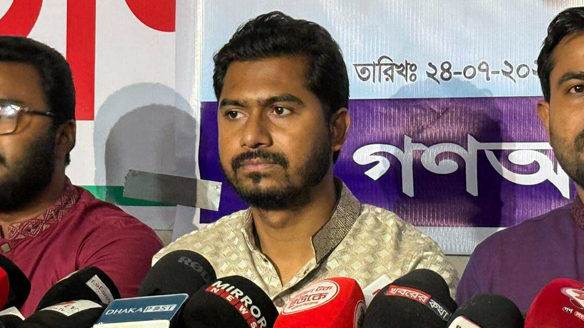 অন্তর্বর্তী সরকারের ক্ষমতা হস্তান্তর শান্তিপূর্ণ হবে কি না, সন্দেহ নুরের