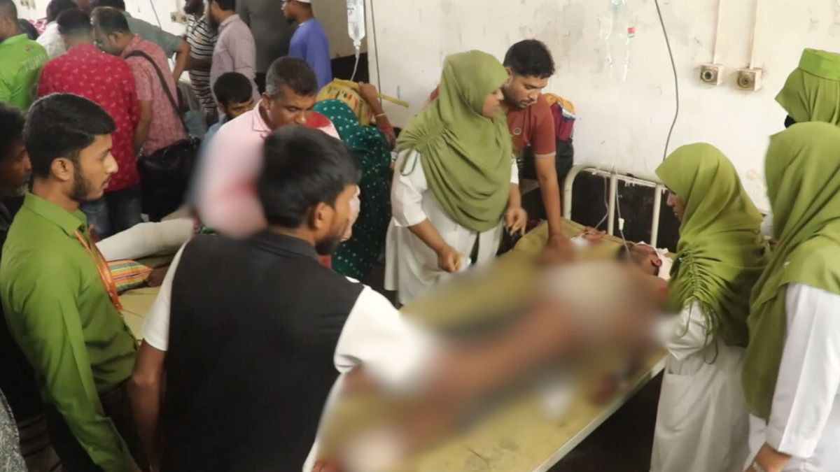 পাবনায় বিএনপির দুই গ্রুপের সংঘর্ষে আহত ১৫