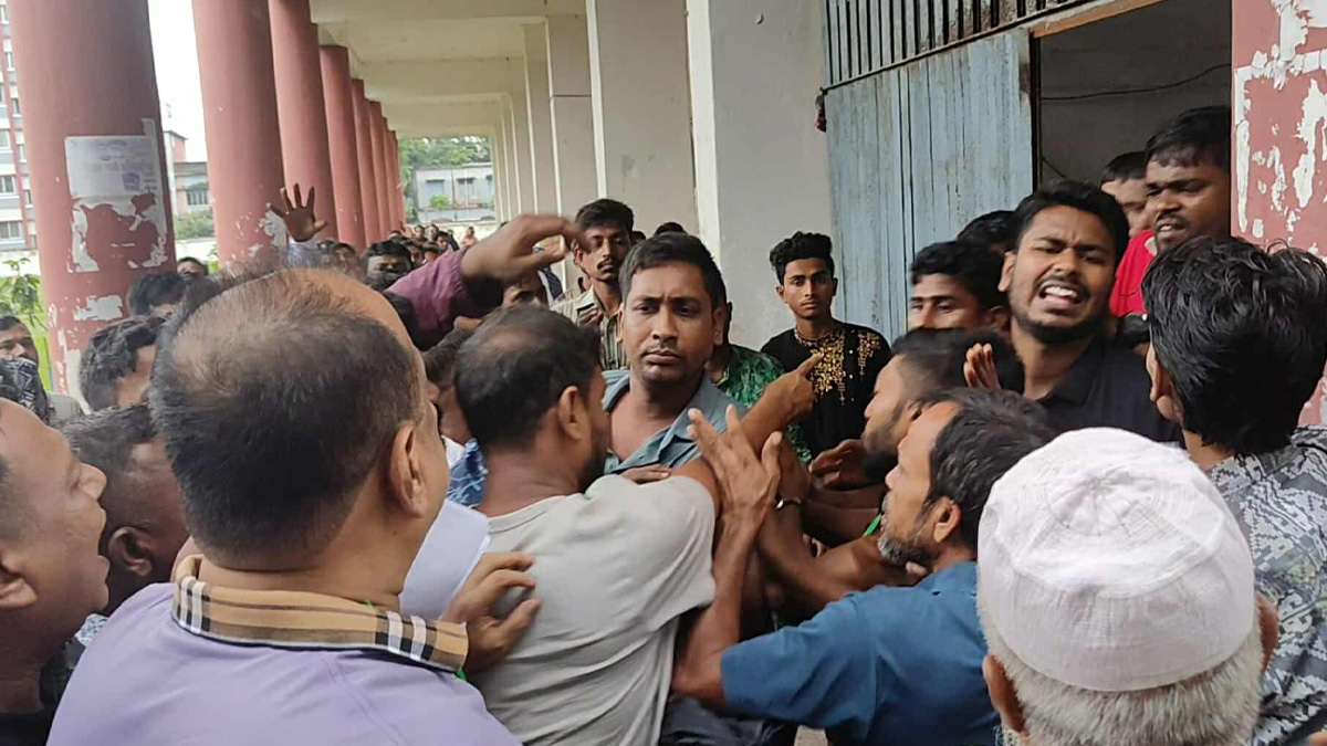 শ্যামনগরে বিএনপির কাউন্সিল ঘিরে দুই পক্ষের উত্তেজনা