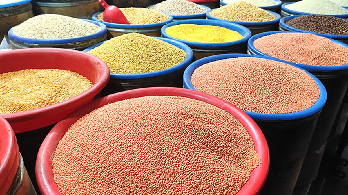 ডালের দামে উত্তাপ, কেজিতে বেড়েছে অন্তত ২০ টাকা