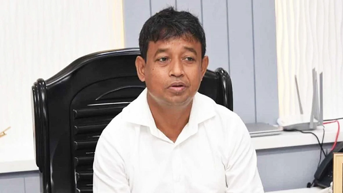 ডিবির হারুনসহ পুলিশের ১৮ কর্মকর্তা বরখাস্ত