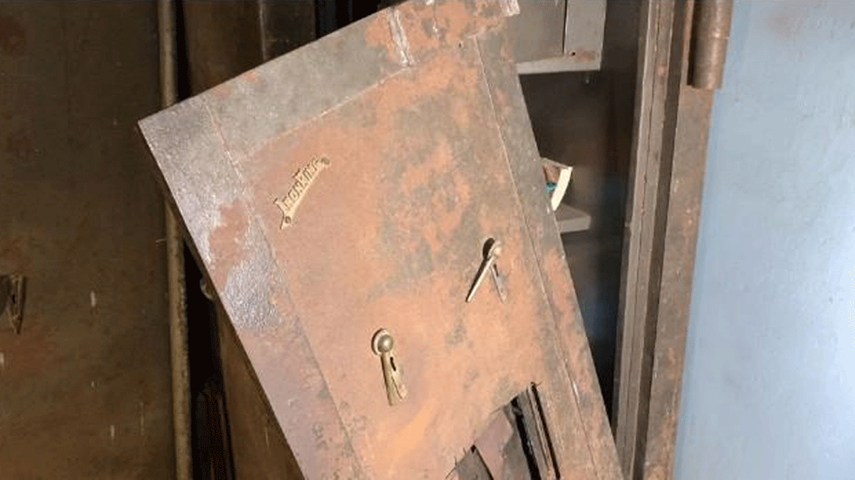 খুলনায় কৃষি ব্যাংকের ভল্ট ভেঙে লুটে এখনও গ্রেফতার নেই