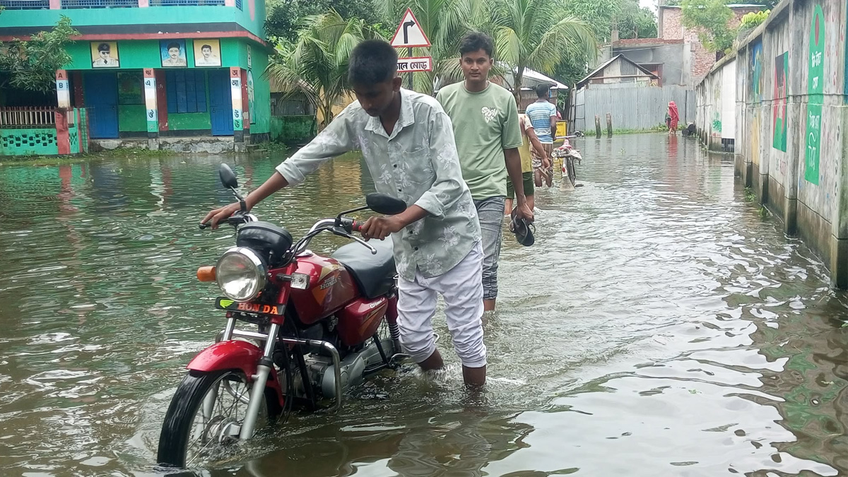 তিস্তায় পানি বৃদ্ধি অব্যাহত, বিপাকে লালমনিরহাটের ৫ হাজার পরিবার