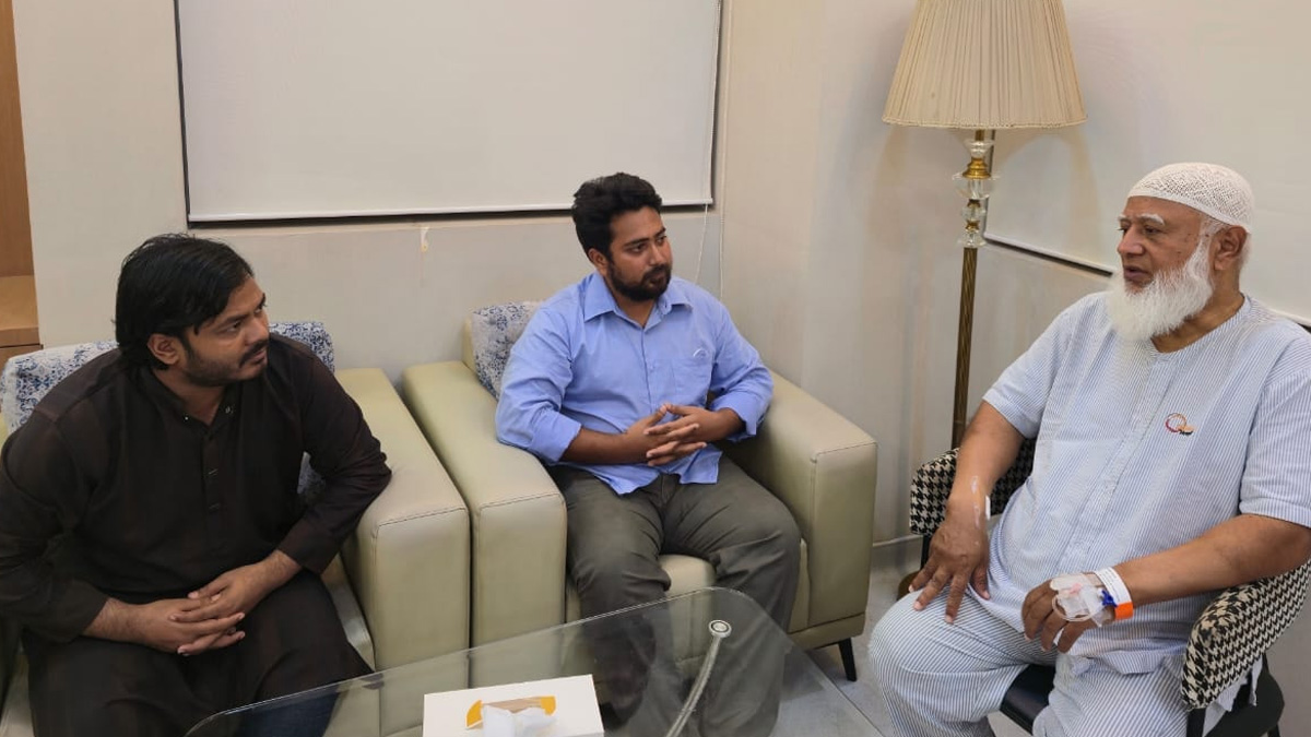 জামায়াত আমিরকে দেখতে হাসপাতালে নাহিদ