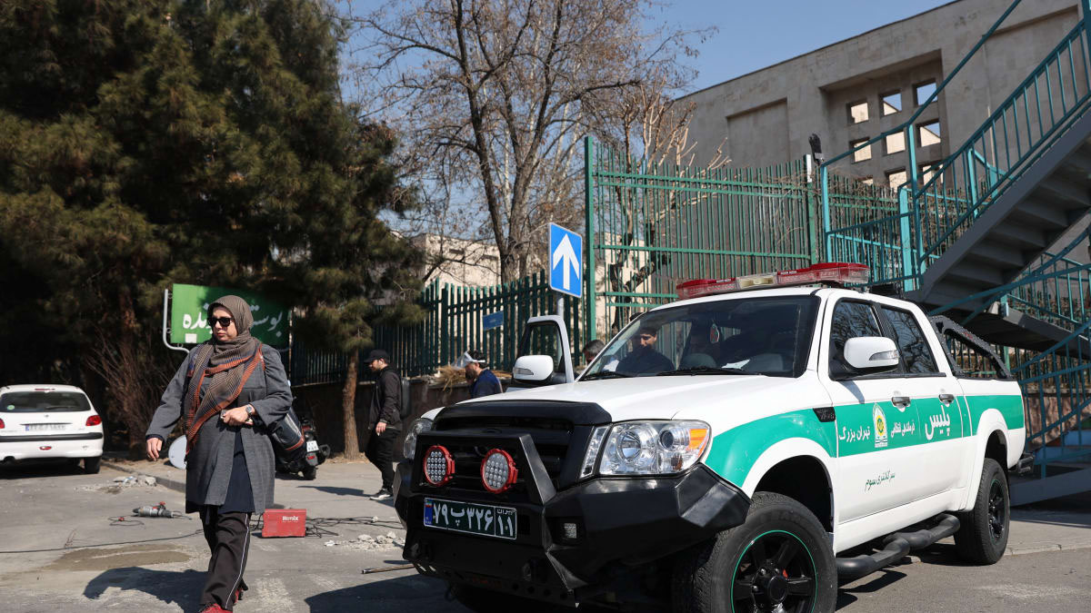 মোসাদের সঙ্গে যুক্ত ৮ গুপ্তচরকে আটক করেছে ইরান