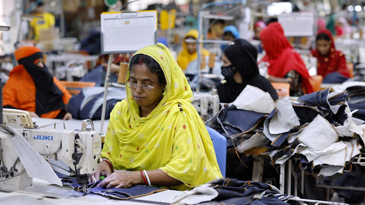 আজ থেকে ভারতীয় পণ্যে ৫০ শতাংশ মার্কিন শুল্ক কার্যকর