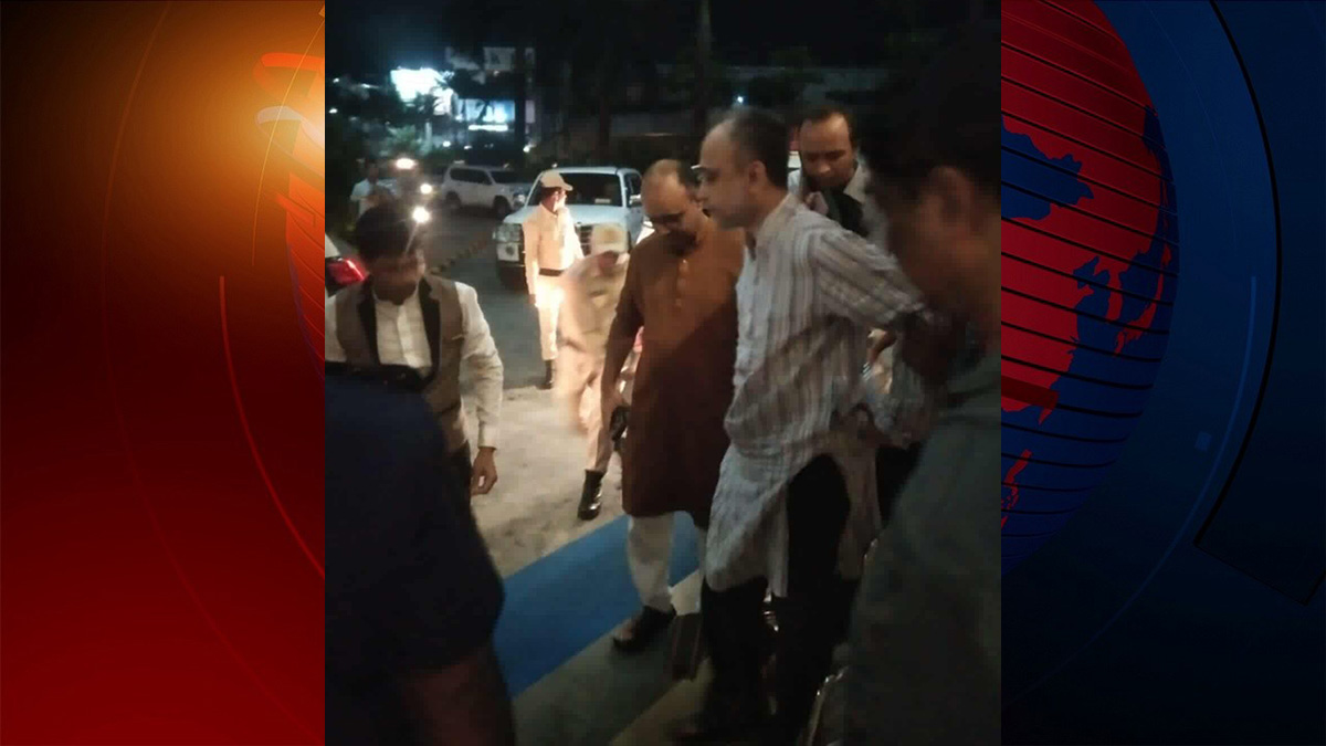 কক্সবাজারে এসে অসুস্থ হয়ে পড়লেন উপদেষ্টা ফারুকী, হেলিকপ্টারে নেয়া হলো ঢাকা