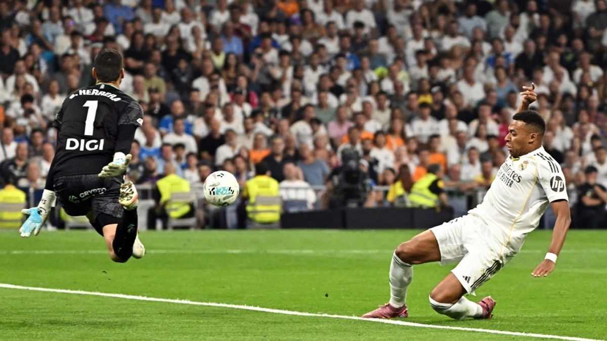 লা লিগায় জয় দিয়ে মৌসুম শুরু রিয়াল মাদ্রিদের