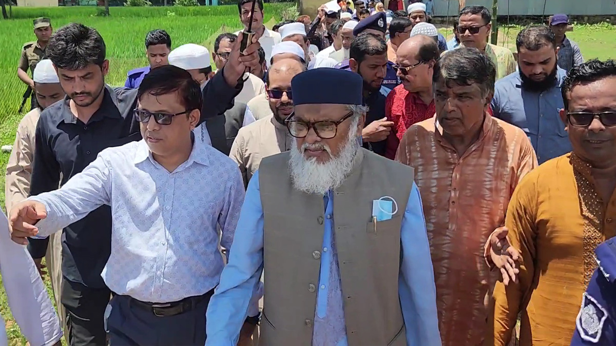 ভোটকে ঘিরে সাম্প্রদায়িক দাঙ্গা সৃষ্টি হওয়ার পরিস্থিতি নেই: ধর্ম উপদেষ্টা