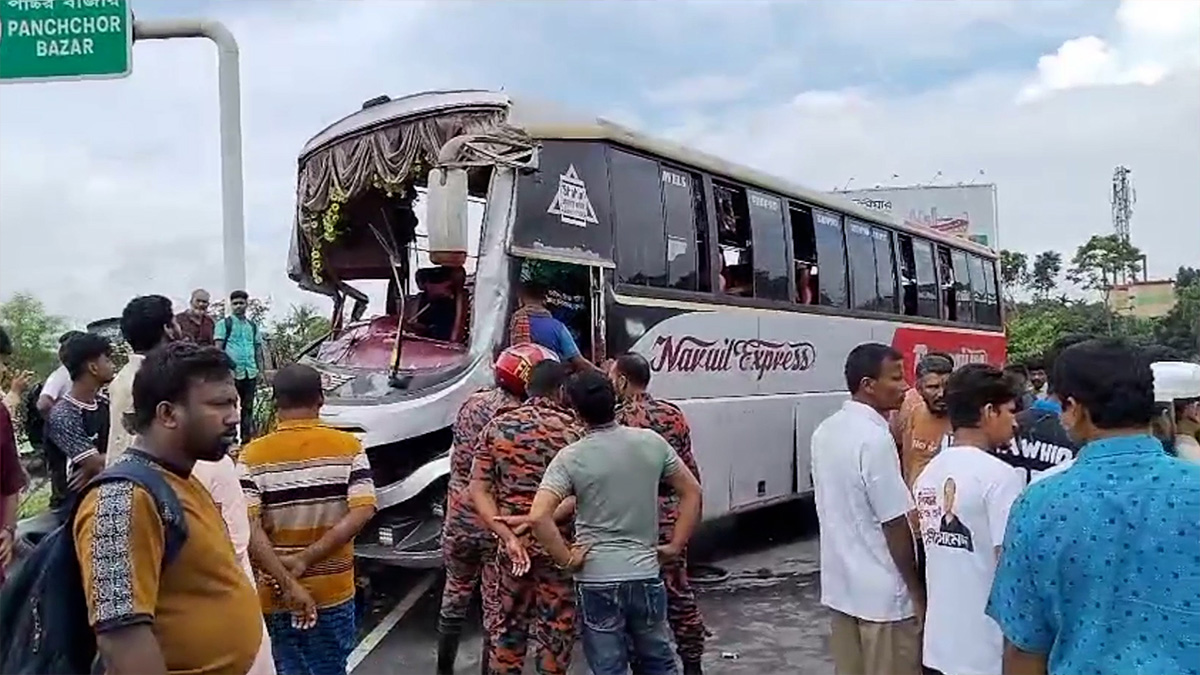 ঢাকা-ভাঙ্গা এক্সপ্রেসওয়েতে ৪ বাসের সংঘর্ষ, আহত ২৫