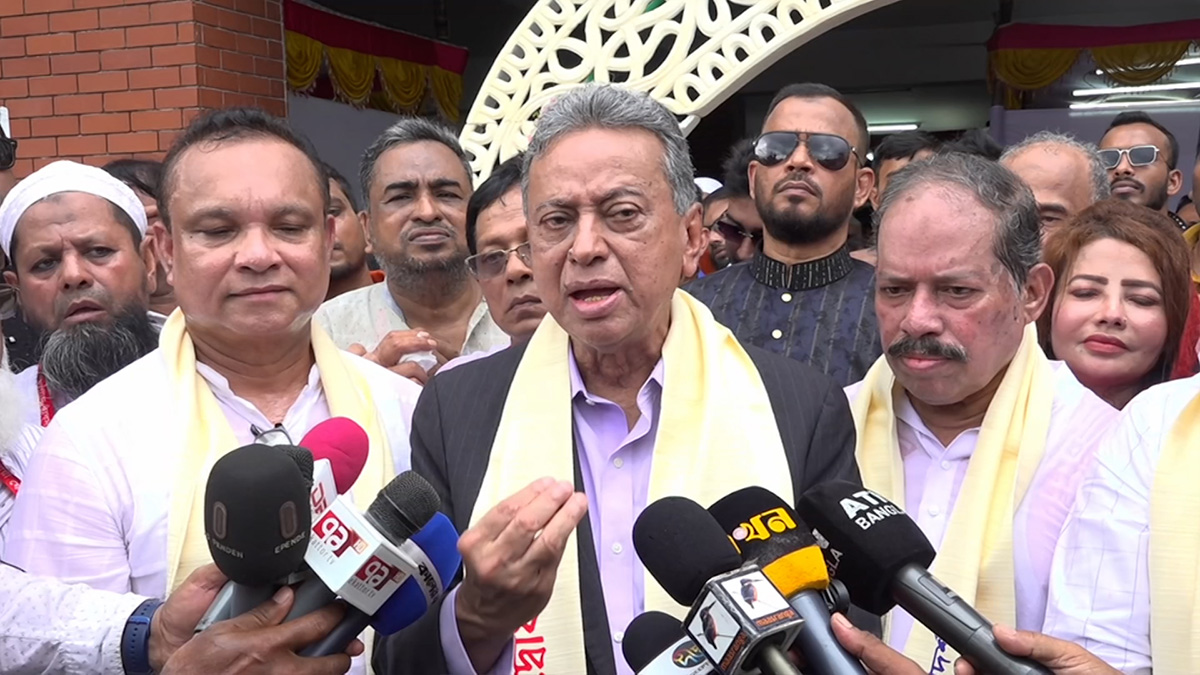 ফেব্রুয়ারিতে নির্বাচনের মাধ্যমে গণতন্ত্র পুনঃপ্রতিষ্ঠা হবে: আমীর খসরু