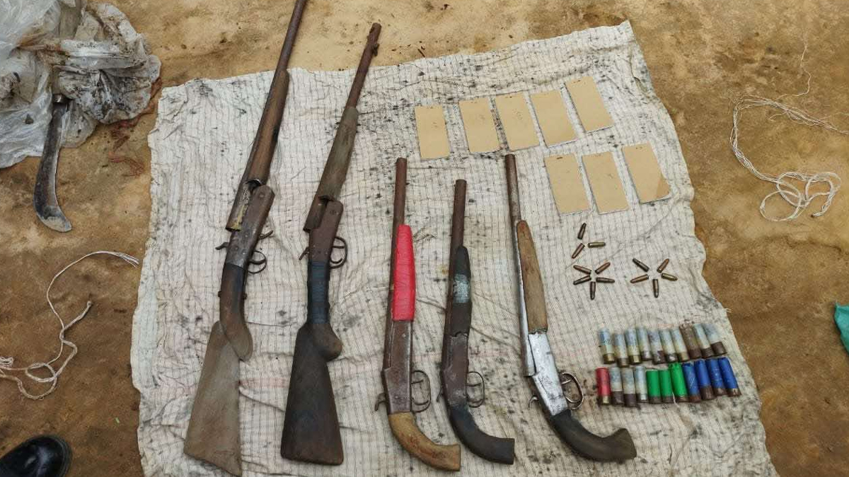 খাগড়াছড়িতে সেনাবাহিনীর অভিযান, অস্ত্র ও গোলাবারুদসহ আটক ১