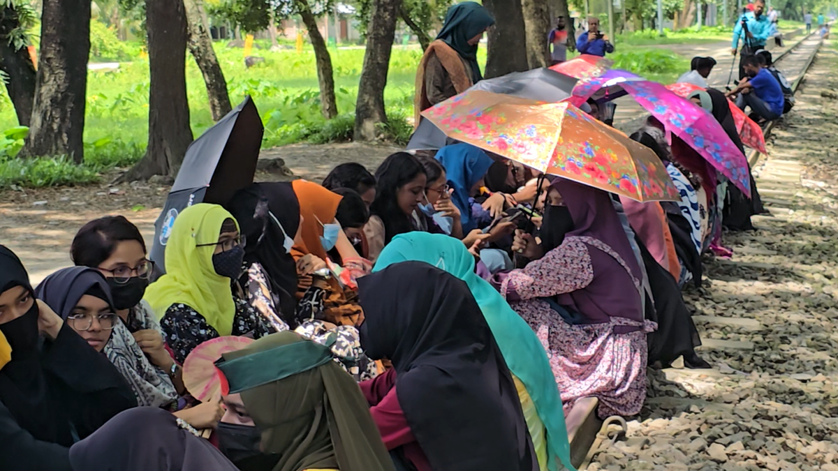 সিন্ডিকেট সভার অপেক্ষায় আটকে আছে বাকৃবি খোলার সিদ্ধান্ত