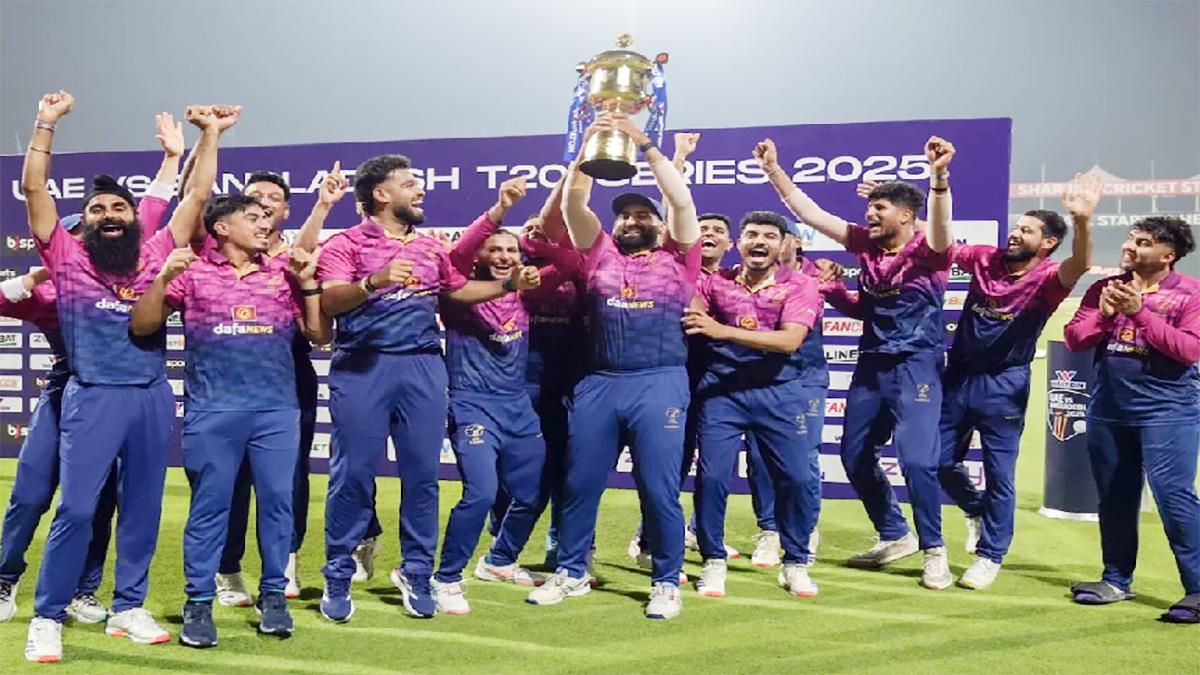 ভারতকে চমকে দিতে চায় আমিরাত