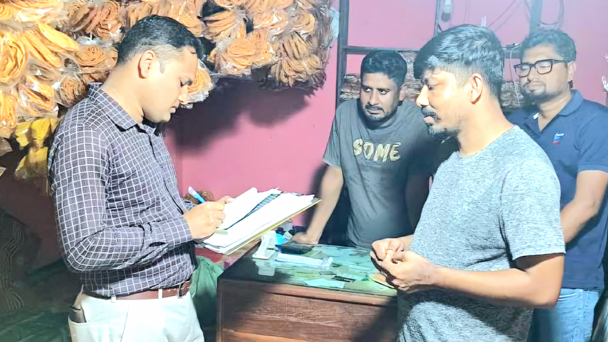 বিএসটিআইয়ের ভুয়া লোগো ব্যবহারের দায়ে বেকারিকে জরিমানা