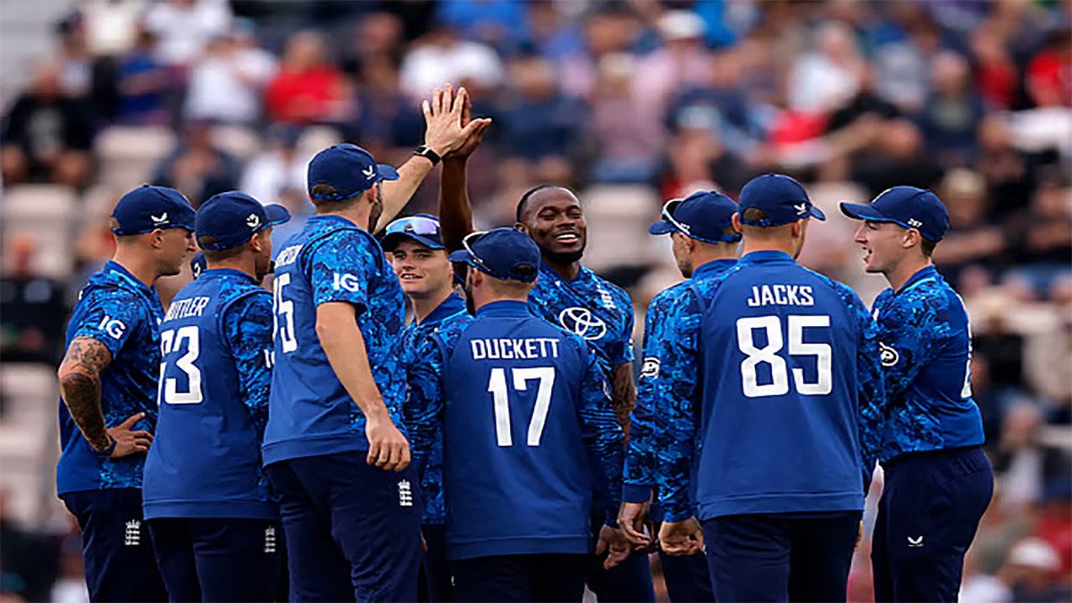 প্রোটিয়াদের ৩৪২ রানে হারিয়ে ইংল্যান্ডের বিশ্ব রেকর্ড