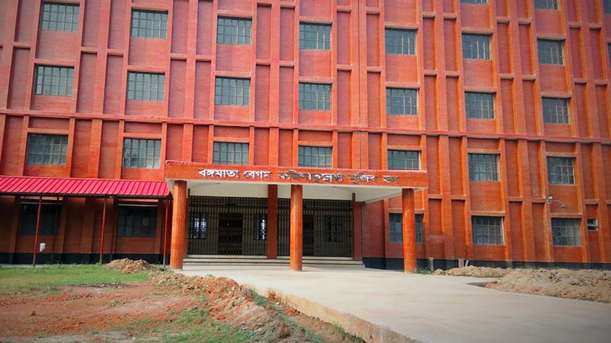 জাকসু নির্বাচন: ফজিলাতুন্নেসা হলে ভোট বন্ধ