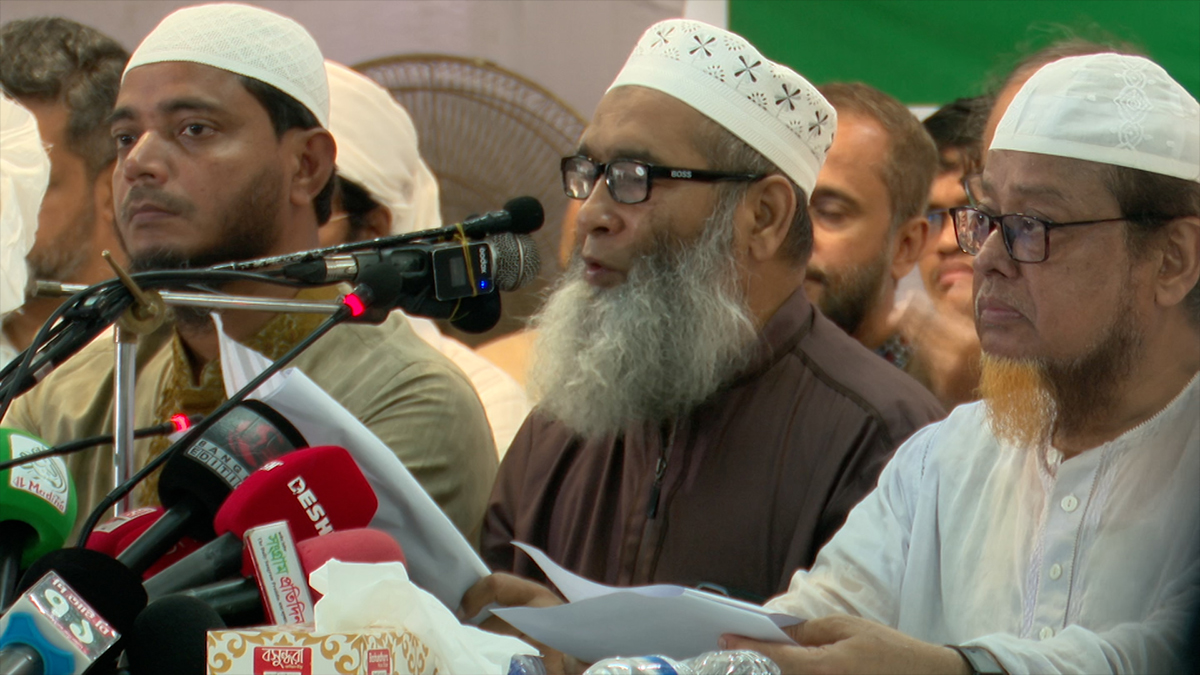 সঙ্গীত শিক্ষকের পরিবর্তে ধর্মীয় শিক্ষক নিয়োগের দাবি জামায়াত নেতা মুজিবুরের