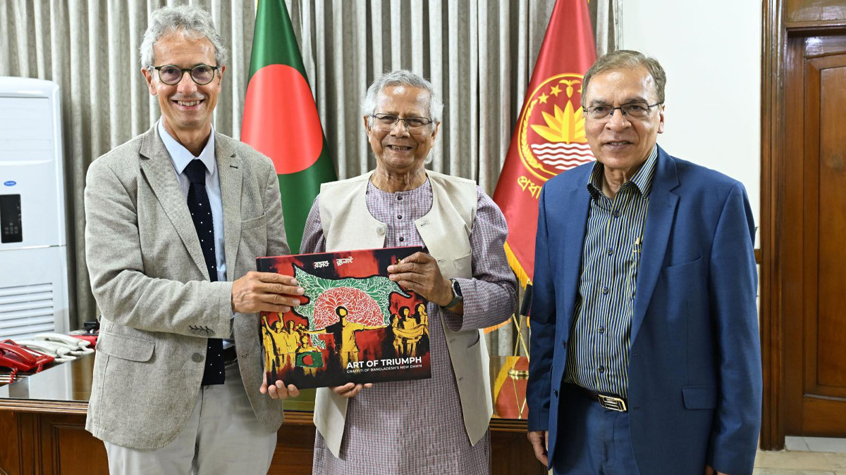 চুরি হওয়া অর্থ পাচার রোধে বৈশ্বিক পদক্ষেপ জোরালো করার আহ্বান প্রধান উপদেষ্টার